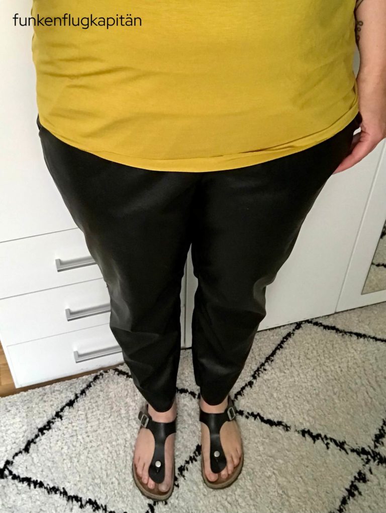 Kunstlederhose Anike Kibadoo (1)
