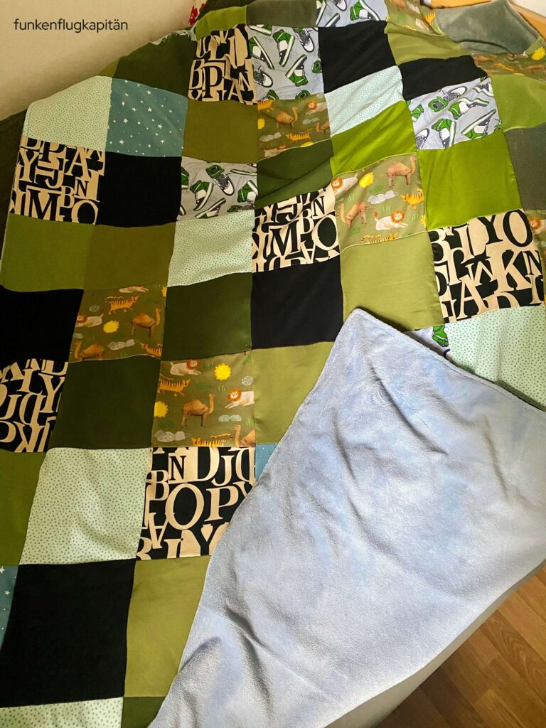 Patchworkdecke grün groß